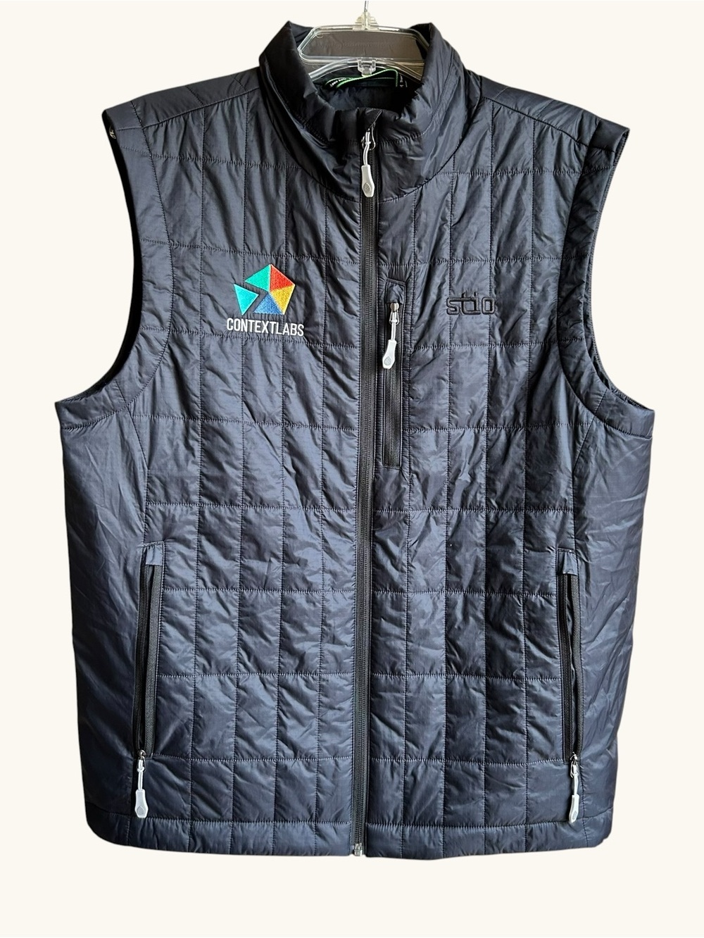 STIO Insulated Quilted Vest Men’s Black Full Zip Outdoor Hiking Corporate Logo M